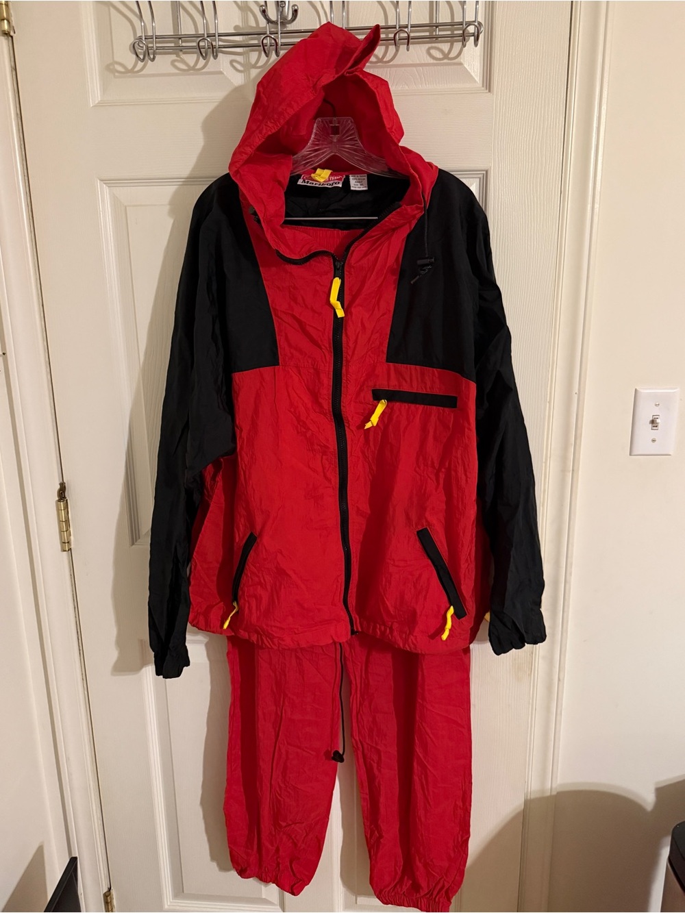 Vintage Marlboro Adventure Team Windbreaker Track Suit Set XL